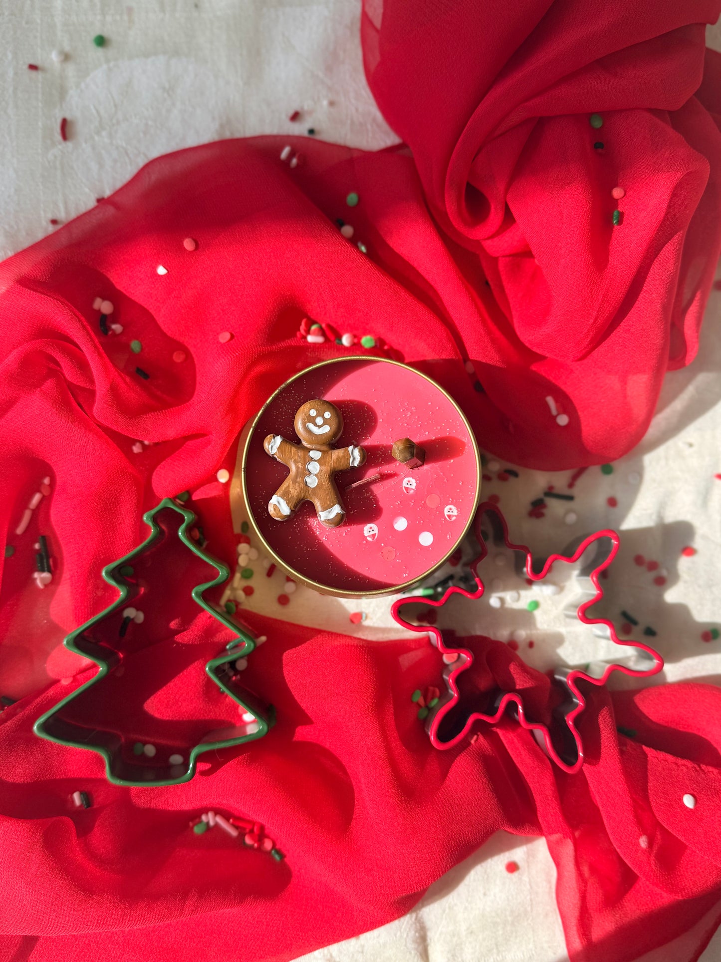 Wood wick soy Candle - Mrs. Claus’ Christmas Cottage - Gingerbread and Brown Sugar Scented