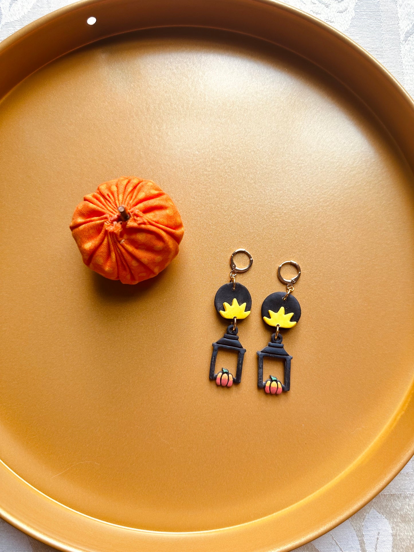 Autumn Witch - Pumpkin Lantern Earrings