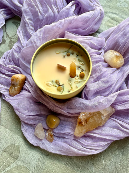 Wood Wick Soy Candle - Honeysuckle & Sweet Mint scented - The Secret Garden