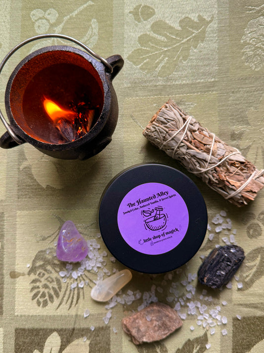 Wood wick soy Candle - The Haunted Alley - Smoked Cedarwood and Amber Vanilla Scented