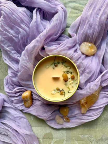 Wood Wick Soy Candle - Honeysuckle & Sweet Mint scented - The Secret Garden