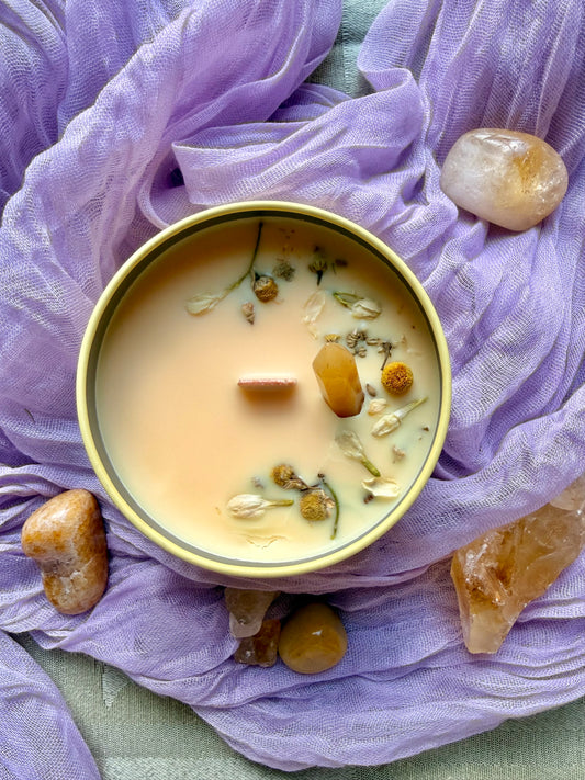 Wood Wick Soy Candle - Honeysuckle & Sweet Mint scented - The Secret Garden