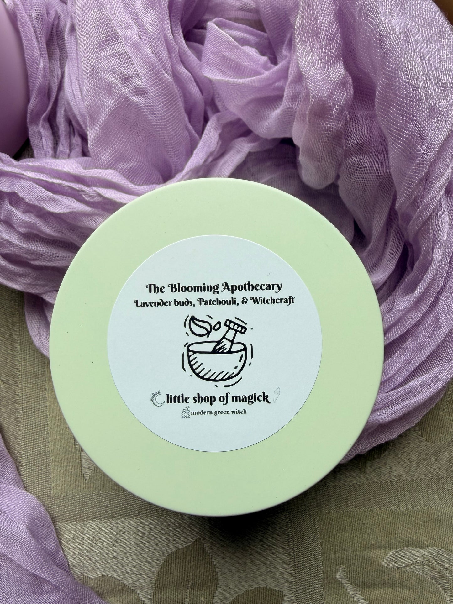 Wood Wick Soy Candle - Lavender & Sage scented - The Blooming Apothecary