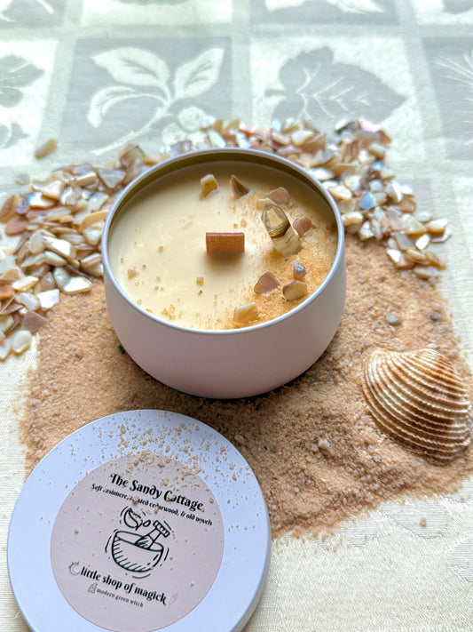 Wood wick soy Candle - The Sandy Cottage - Lemon & Beechwood Scented