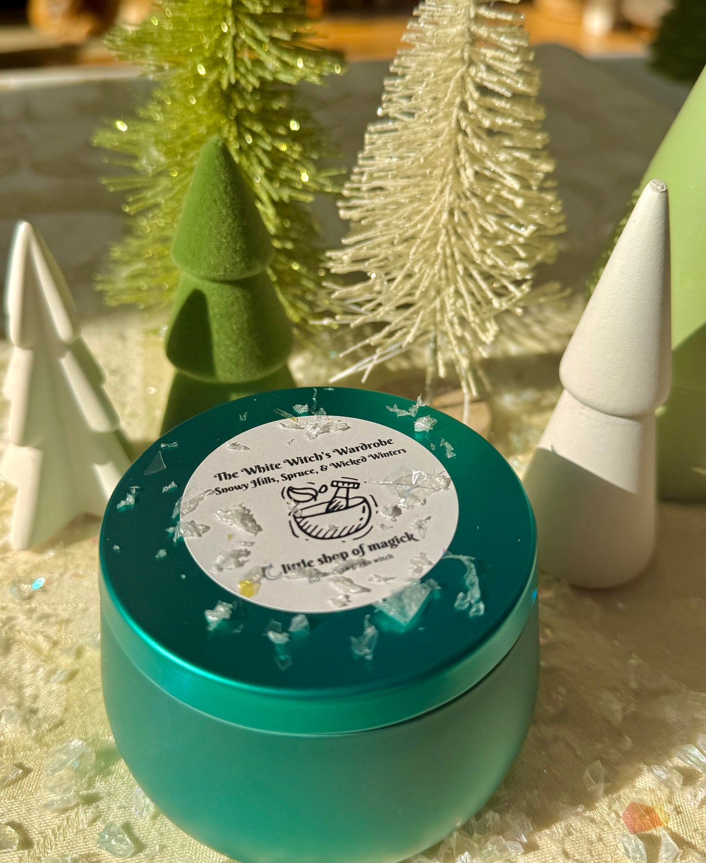 Wood wick soy Candle - The White Witch’s Wardrobe - Frasier Fir and Snow Scented