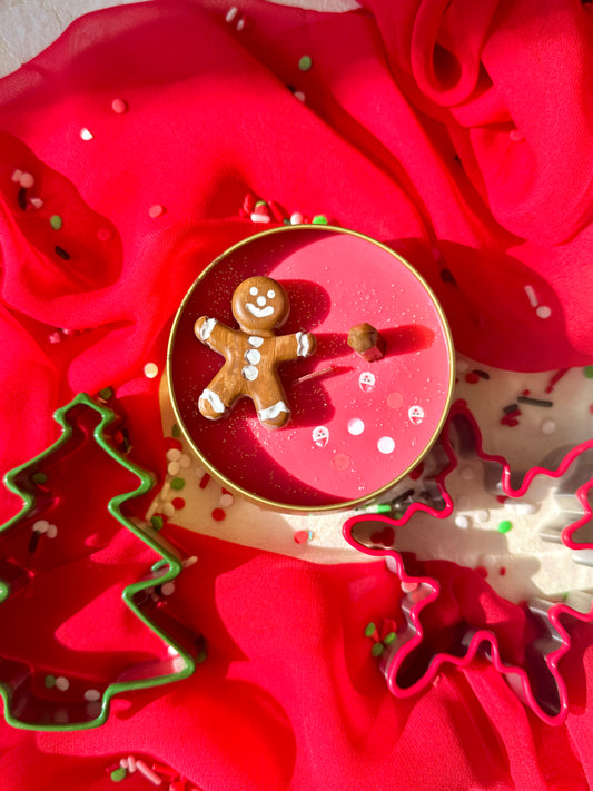 Wood wick soy Candle - Mrs. Claus’ Christmas Cottage - Gingerbread and Brown Sugar Scented