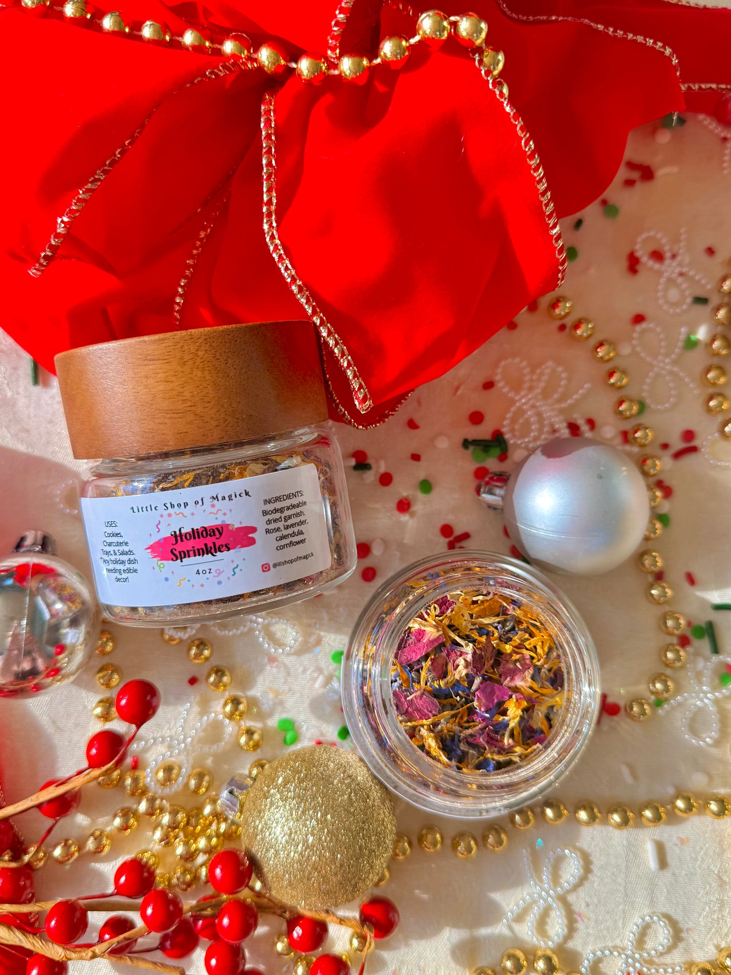 Holiday Sprinkles - Edible Flowers
