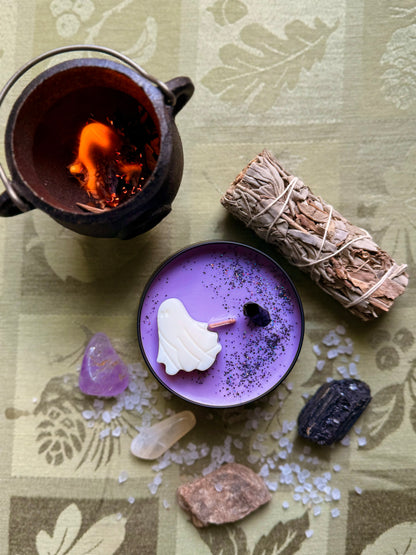 Wood wick soy Candle - The Haunted Alley - Smoked Cedarwood and Amber Vanilla Scented