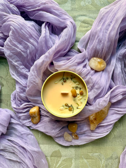 Wood Wick Soy Candle - Honeysuckle & Sweet Mint scented - The Secret Garden